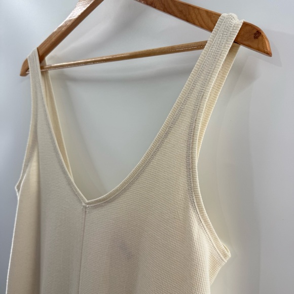 Victoria’s Secret Glow Wide Leg Waffle Knit Jumpsuit Ivory Comfy Size Medium - Picture 4 of 9